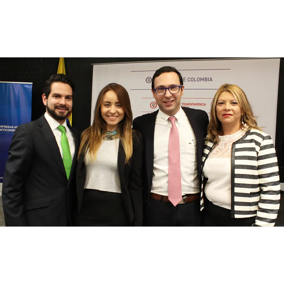 Marco Martinez, Laura Parra, Gabriel Cifuentes y Elizabeth Castillo